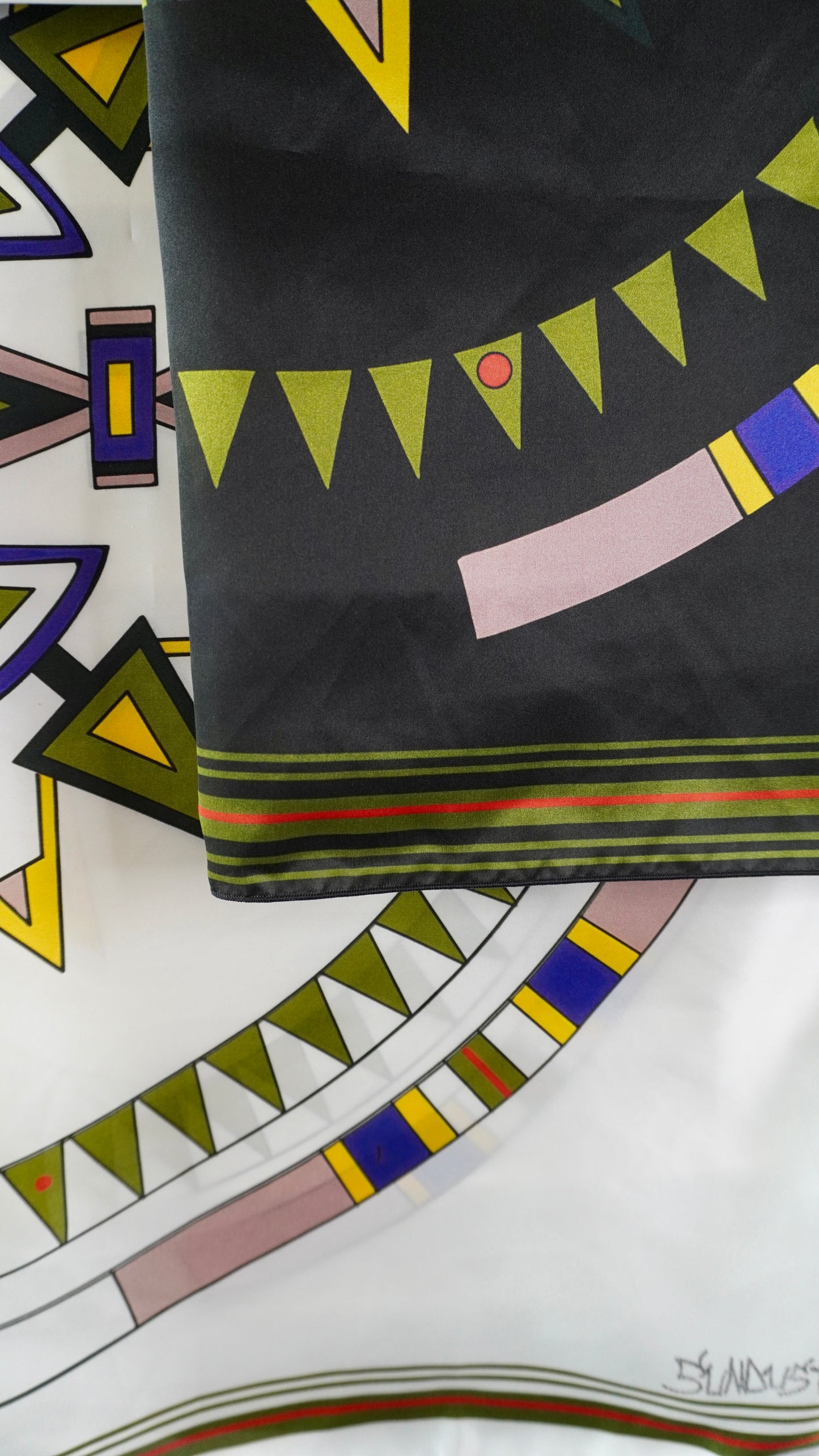 Mūsūtkwi-vi Nuka Silk Scarf